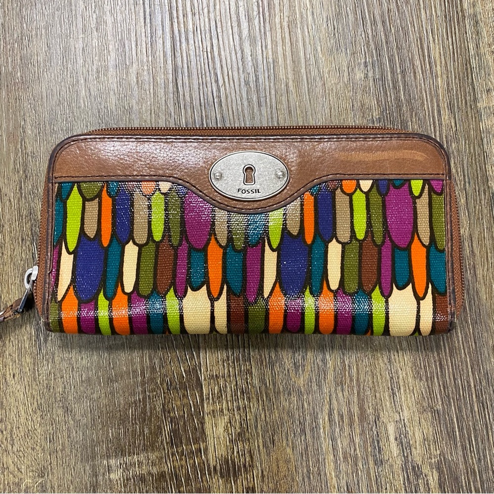 Fossil Colorful Feather Pattern Zip Around Wallet Card Check Receipt Holder